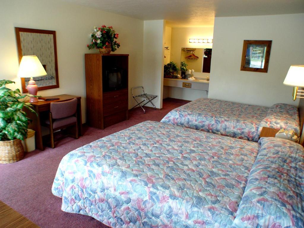 Dude & Roundup Motel West Yellowstone Bilik gambar